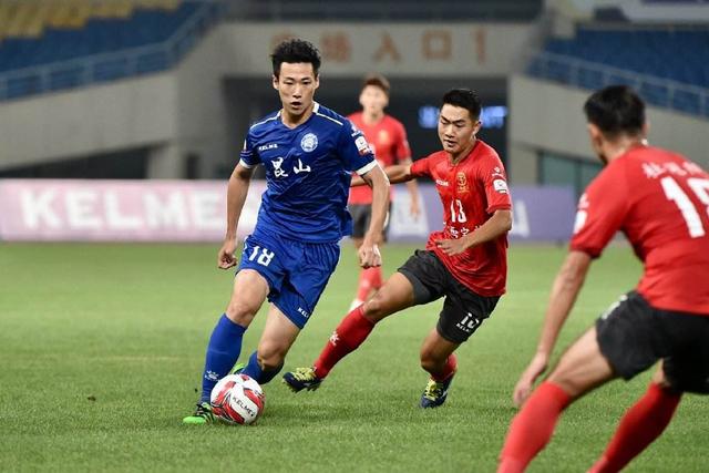 国足对新加坡武磊首发可能性不大 客战将全力以赴争胜